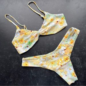 *TOP ONLY* NWOT Blackbough Tona in Love Bug